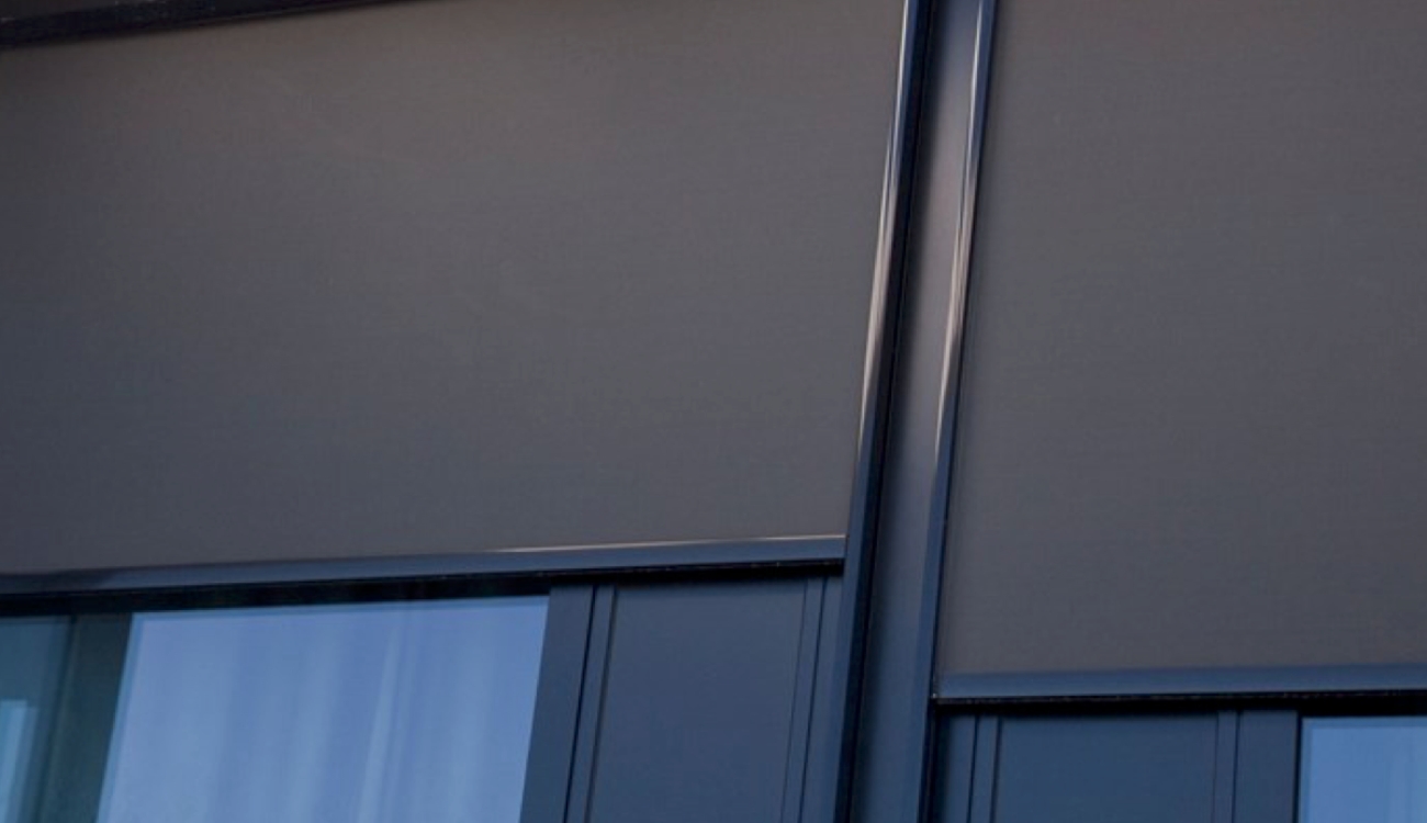 JEWEL outdoor screens